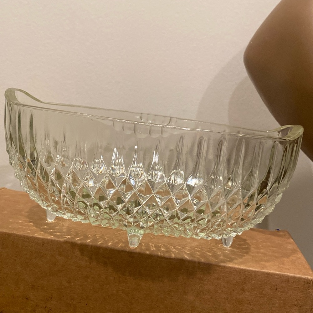 very nice oval indiana glass footed server so perfect!!